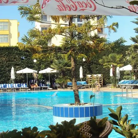 Dyrrah Hotel 4*