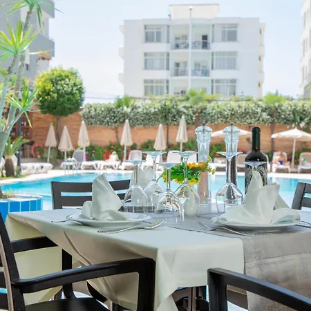 迪拉酒店 4* Durrës