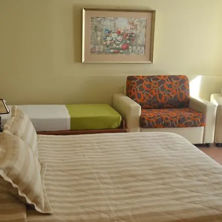 فندق Dyrrah دراس