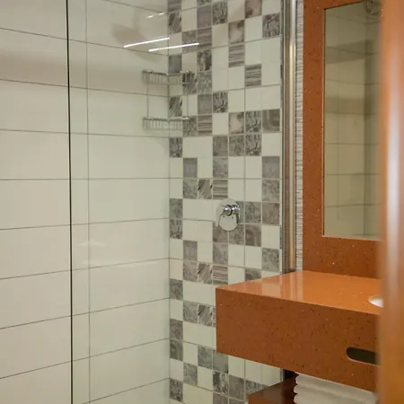 فندق Dyrrah دراس