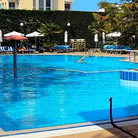 Dyrrah Szálloda 4*